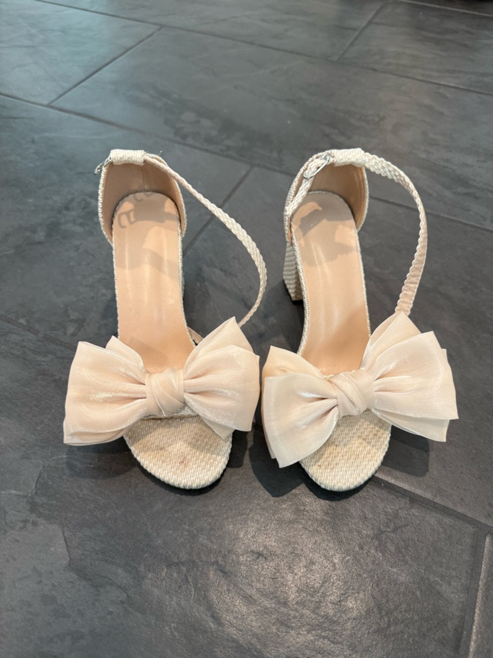 Women's Bow-Front Ankle Strap Heels in Ivory